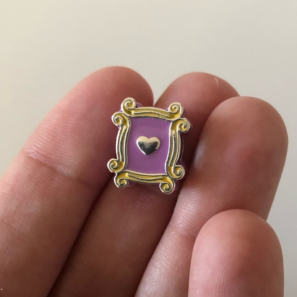 Friends TV Show Monica’s Door Framed Peephole Charm - Picture 2 of 8